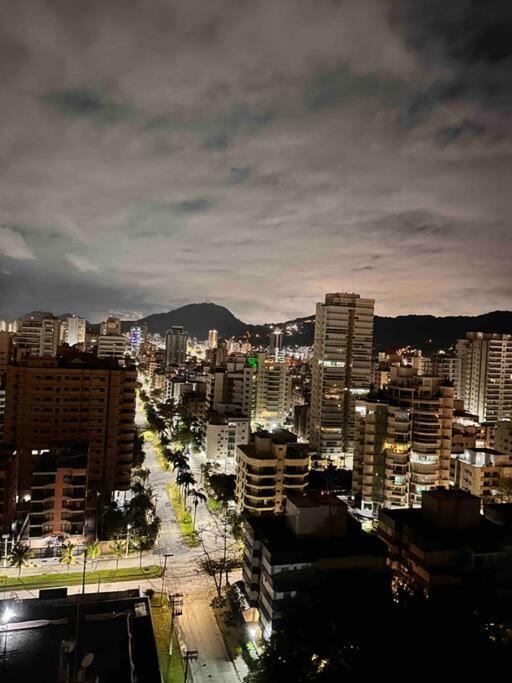 Apto Com Vista Para O Mar Com 2 Vagas - Guarujá Buitenkant foto